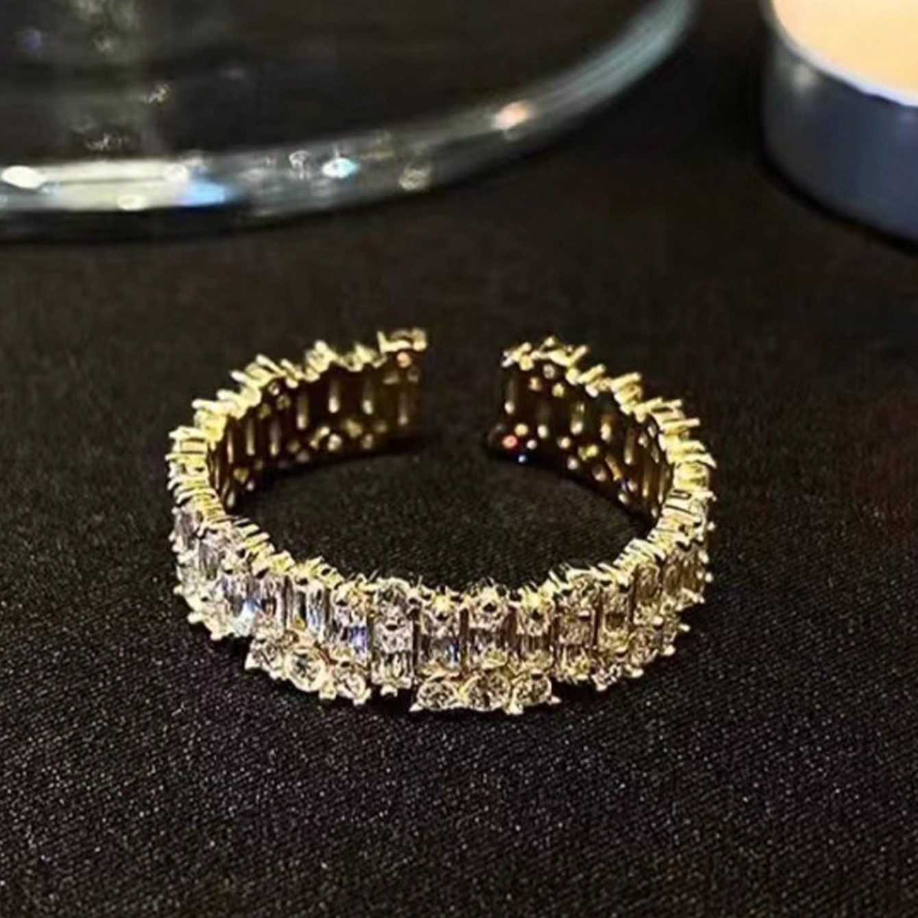 Anel Design Geométrico Incrustado - Lux