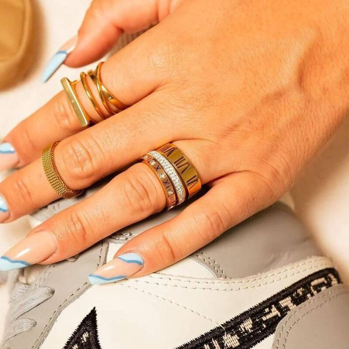 Anel Triplo Romano com Cristais de Zircônia - Lux