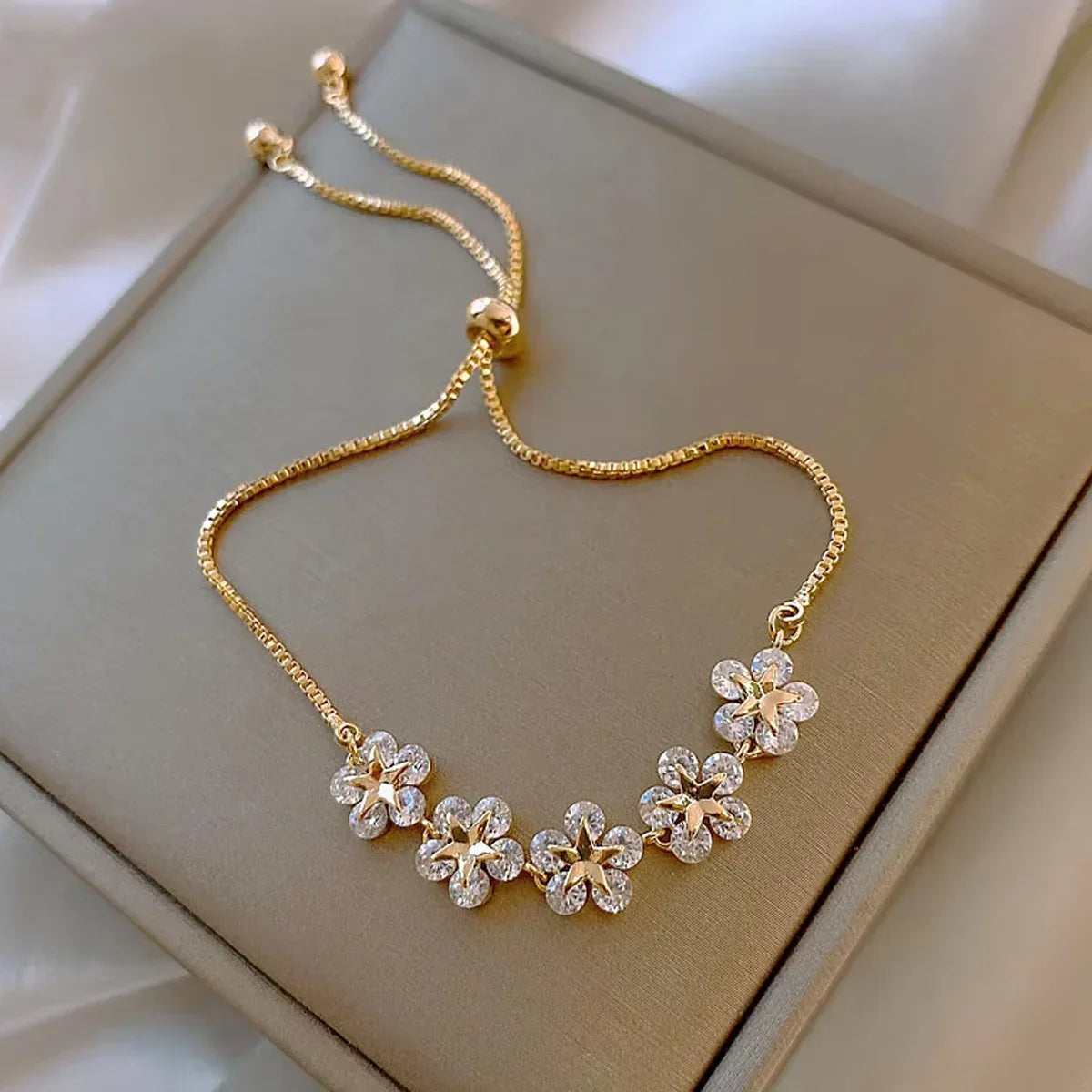 Pulseira Florzinha - Lux