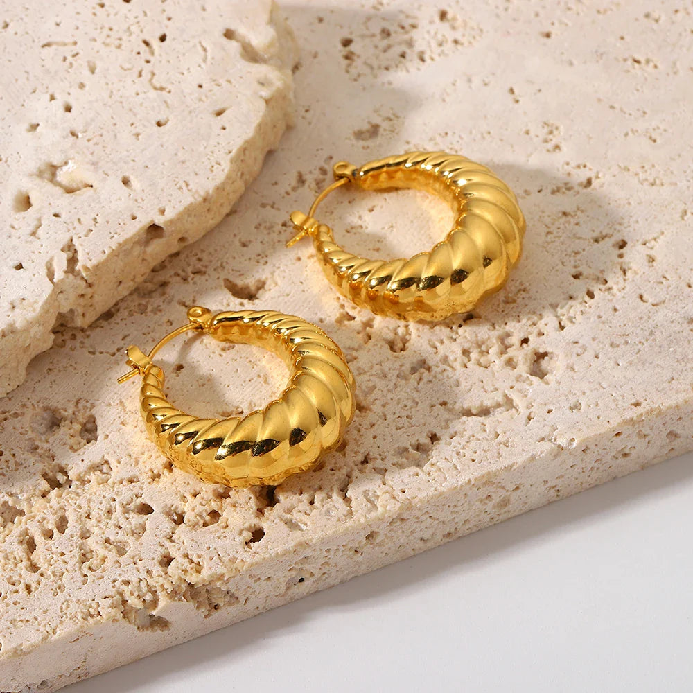 Brinco Croissant Ouro - Lux