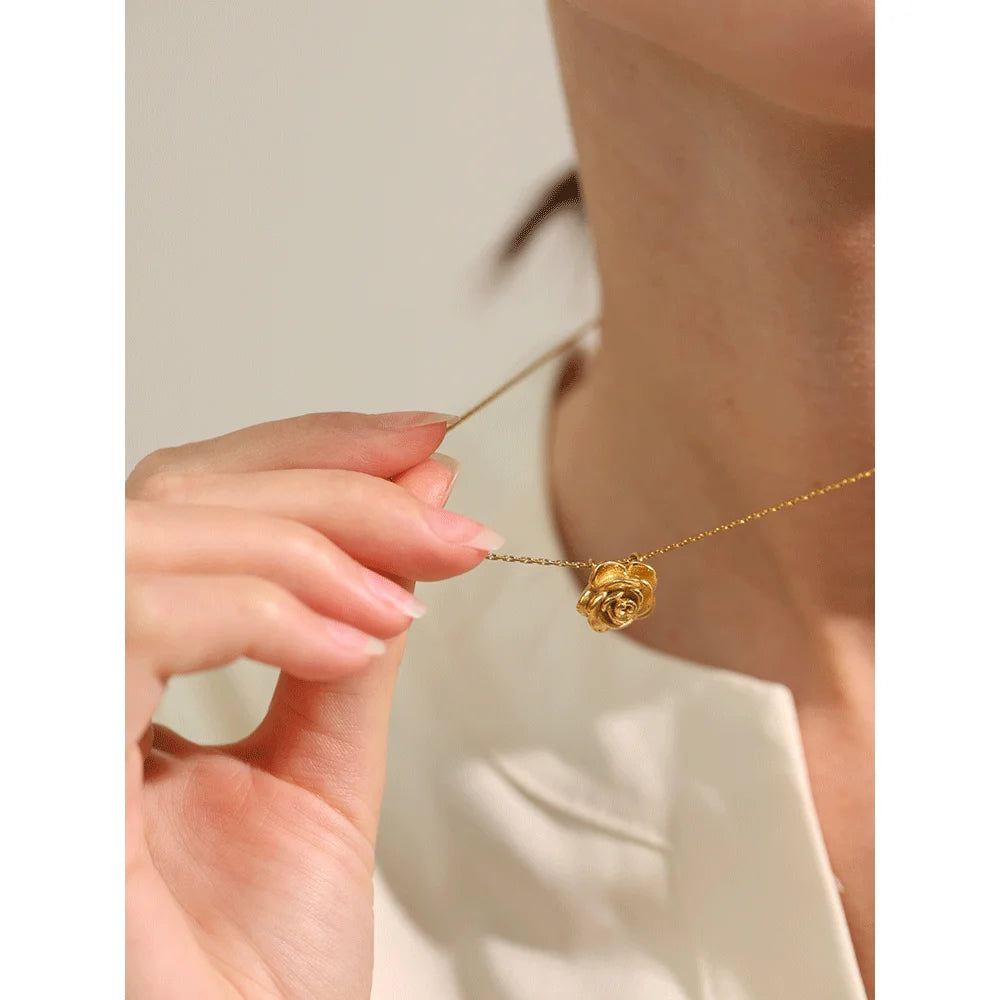 Colar Floral 18K  Estereoscópico - Lux