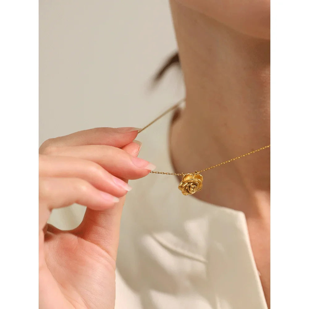 Colar Floral 18K  Estereoscópico - Lux