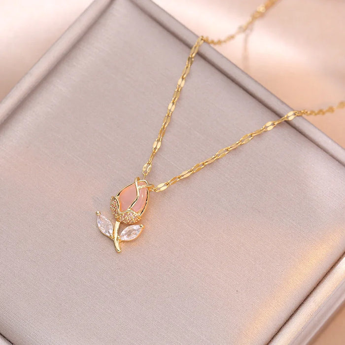 Colar Rosa Cravejada com Zircônia 18K - Lux