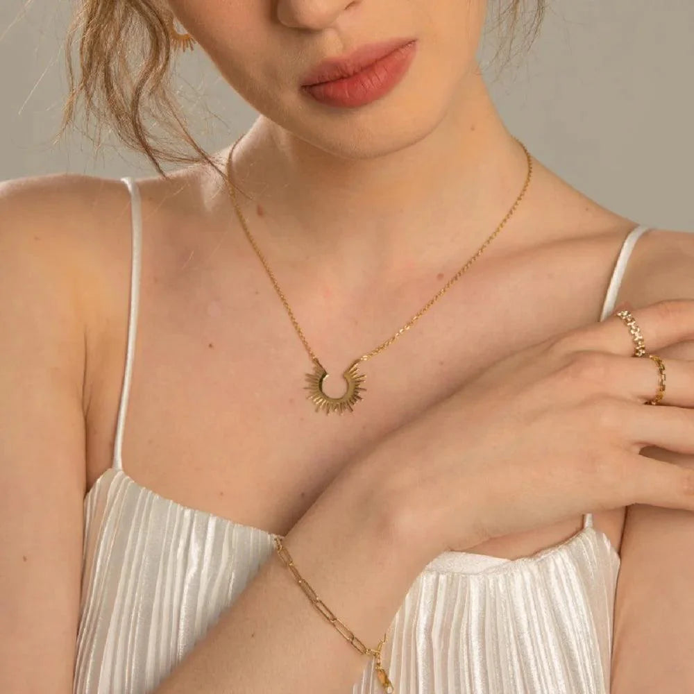 Colar Sol de Ouro - Lux