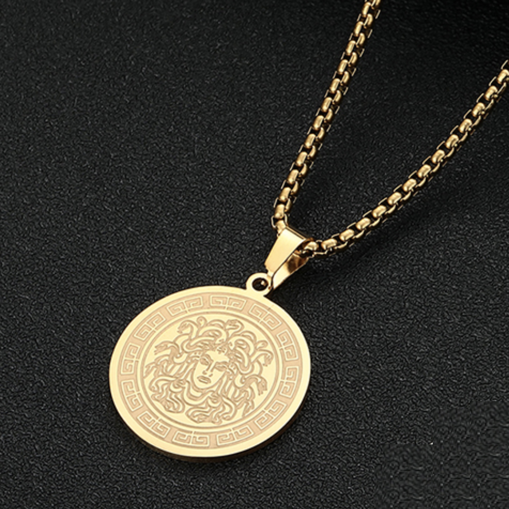 Corrente com Pingente Meduza Banhado a Ouro - Lux