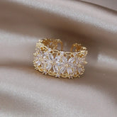 Anel Ajustável Flor Cravejada - Lux