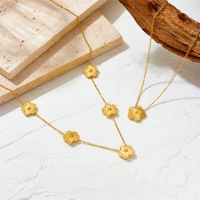 Conjunto Colar Pulseira e Brincos Trevo Dourado