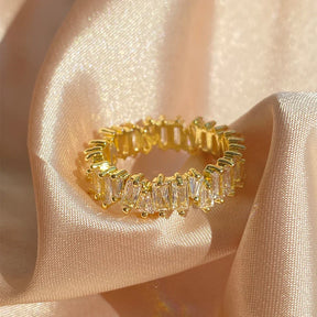 Anel Luxo Cravejado com Zircônias - Lux